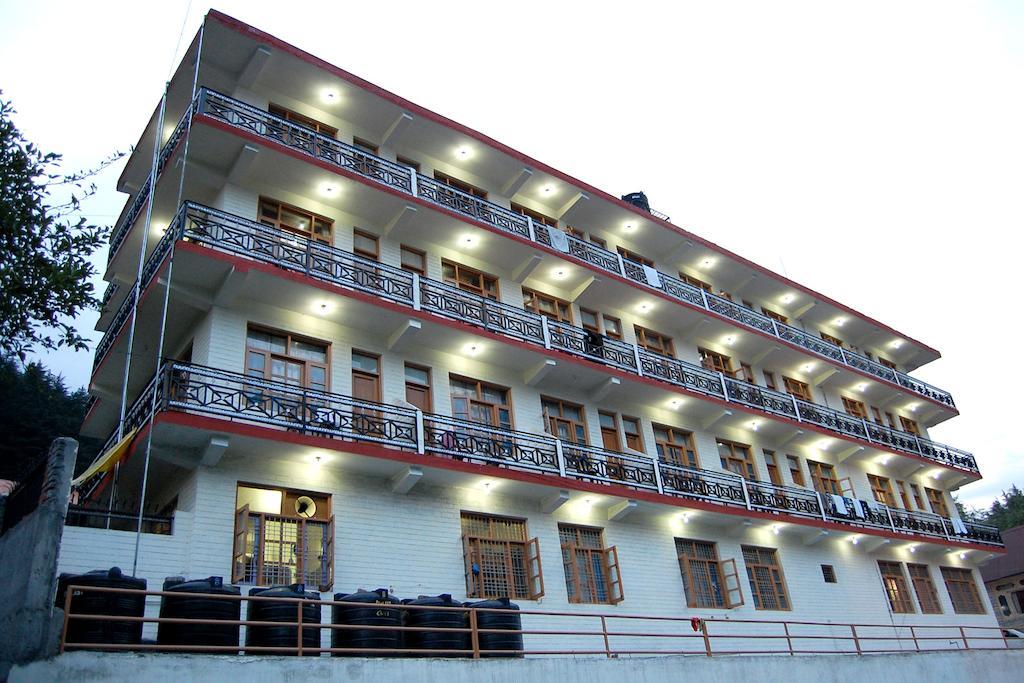 The Himalayan Regency Hotel - Manali (Himachal Pradesh) — Photos 1